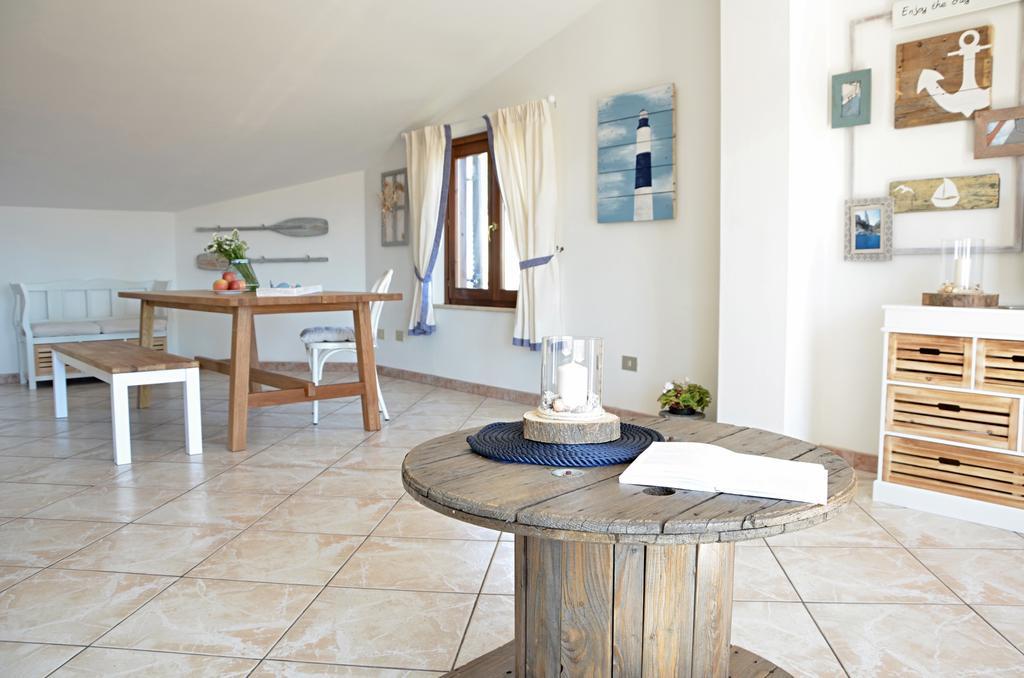 Anemone Guest House Santa Maria Navarrese Exteriör bild